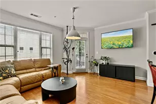 7265 Glisten Ave, Atlanta, GA 30328 - Photo 15