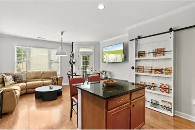 7265 Glisten Avenue #122, Atlanta, GA 30328 - Photo 13