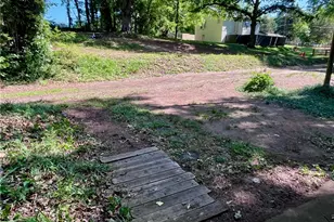 2259 Whites Mill Rd, Decatur, GA 30032 - Photo 3