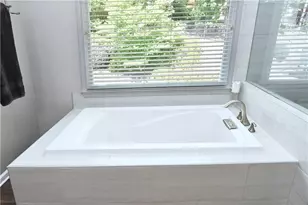 1025 Fairview Club Cir, Dacula, GA 30019 - Photo 25