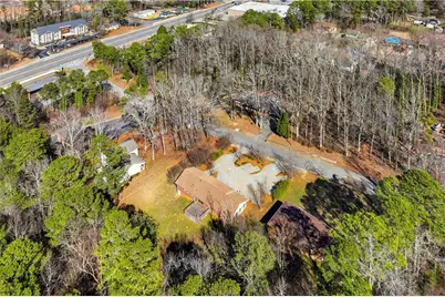 2239 Scenic Drive, Snellville, GA 30078 - Photo 9