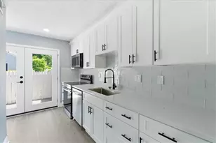 2696 Greentree Dr SE, Marietta, GA 30067 - Photo 3
