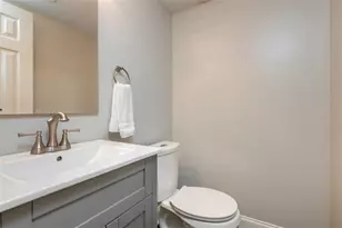 7 Queen Victoria Pl, Atlanta, GA 30342 - Photo 19