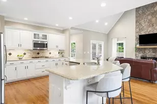 10635 Stonefield Landing, Johns Creek, GA 30097 - Photo 17