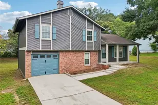 5415 Radford Ln, Lithonia, GA 30038 - Photo 3