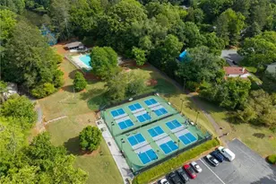 9470 Hillside Dr, Roswell, GA 30076 - Photo 29