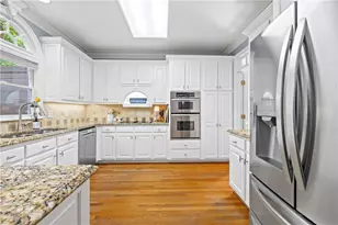 5350 Dunwoody Club Creek, Peachtree Corners, GA 30360 - Photo 11