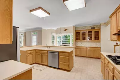 2010 Milfield Circle, Snellville, GA 30078 - Photo 15