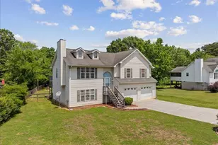 143 Honeysuckle Dr SE, Calhoun, GA 30701 - Photo 3