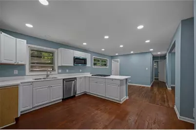 4707 City View Drive, Forest Park, GA 30297 - Photo 9
