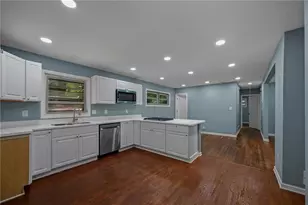 4707 City View Dr, Forest Park, GA 30297 - Photo 9