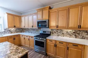 1038 Island View Ct, Buford, GA 30518 - Photo 3