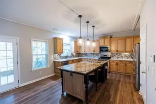 1038 Island View Ct, Buford, GA 30518 - Photo 11