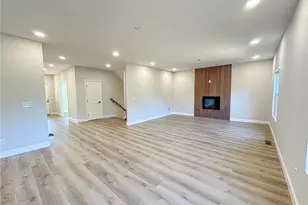 5719 Calm Valley Point, Flowery Branch, GA 30542 - Photo 7