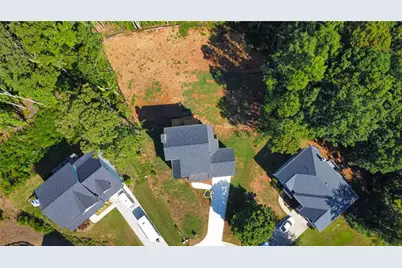 5719 Calm Valley Point, Flowery Branch, GA 30542 - Photo 19