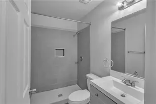 360 Hemlock Dr, Lawrenceville, GA 30046 - Photo 25