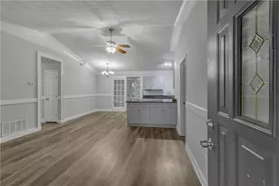 360 Hemlock Dr, Lawrenceville, GA 30046 - Photo 3