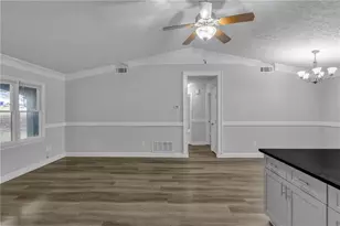 360 Hemlock Dr, Lawrenceville, GA 30046 - Photo 7