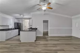 360 Hemlock Dr, Lawrenceville, GA 30046 - Photo 13
