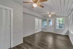 360 Hemlock Dr, Lawrenceville, GA 30046 - Photo 29