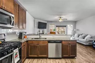 4765 Beacon Ridge Ln, Flowery Branch, GA 30542 - Photo 9
