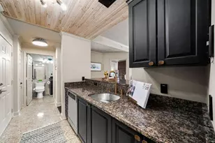 1075 Peachtree Walk NE, Atlanta, GA 30309 - Photo 11