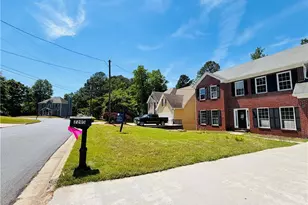 2205 Springer Walk, Lawrenceville, GA 30043 - Photo 3