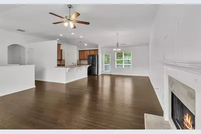 2126 Crown Park Drive, Winder, GA 30680 - Photo 5