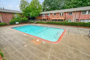 4266 Roswell Rd NE, Atlanta, GA 30342 - Photo 15