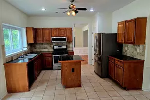 639 Stonebridge Loop, Lithonia, GA 30058 - Photo 19