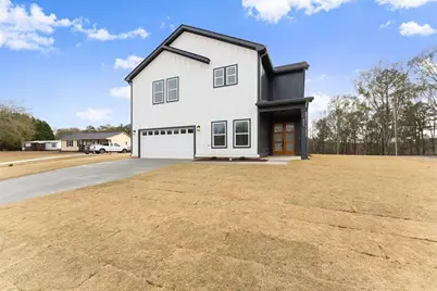 403 Magnolia Avenue, Jefferson, GA 30549 - Photo 1