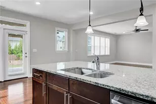 5935 Stansbury Summit, Alpharetta, GA 30005 - Photo 11