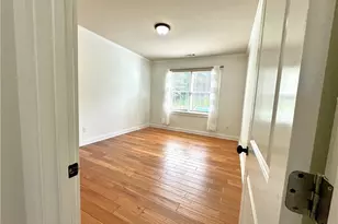 5195 Wickingham Ln, Suwanee, GA 30024 - Photo 9