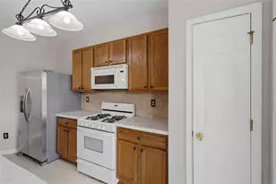 6411 Silvertide Way, Flowery Branch, GA 30542 - Photo 17