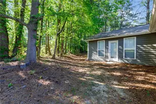 7085 Hania Dr, Fairburn, GA 30213 - Photo 5