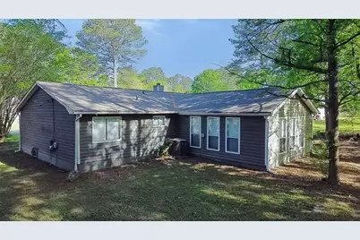 7085 Hania Drive, Fairburn, GA 30213 - Photo 9