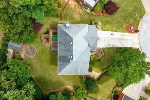 1918 De Winton Pl, Lawrenceville, GA 30043 - Photo 3