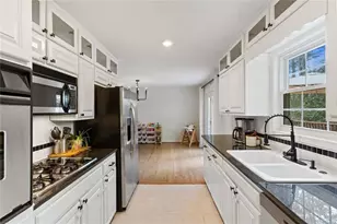 2624 Peeler Rd, Atlanta, GA 30360 - Photo 3