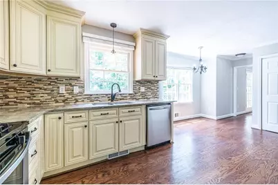 1093 Wash Lee Drive SW, Lilburn, GA 30047 - Photo 11