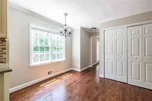 1093 Wash Lee Dr SW, Lilburn, GA 30047 - Photo 15
