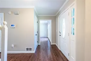 1093 Wash Lee Dr SW, Lilburn, GA 30047 - Photo 5