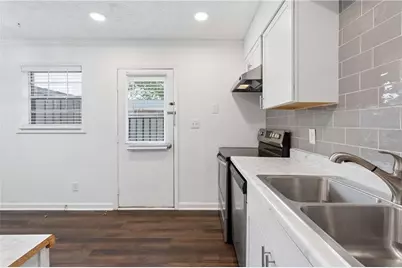 1235 Riverside Drive #C8, Gainesville, GA 30501 - Photo 5