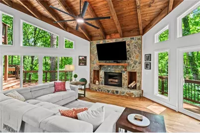 4679 Cherry Way SE, Marietta, GA 30067 - Photo 9