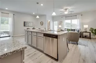 1711 Hillview Ln, Lithonia, GA 30058 - Photo 17