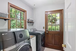 250 Hollyridge Way, Roswell, GA 30076 - Photo 17