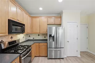 29 Hall Manor, Alpharetta, GA 30022 - Photo 11