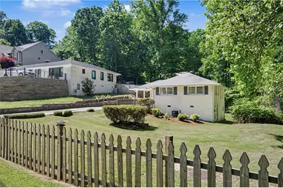 1942 Kenwood Road SE, Smyrna, GA 30082 - Photo 3