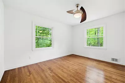 445 Forest Hills Drive NE, Sandy Springs, GA 30342 - Photo 25