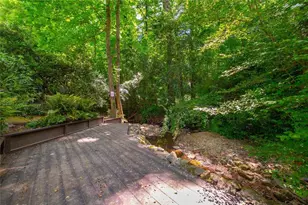 445 Forest Hills Dr NE, Sandy Springs, GA 30342 - Photo 35