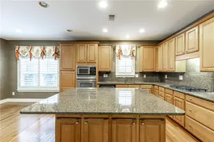 7042 Tree House Way, Flowery Branch, GA 30542 - Photo 19